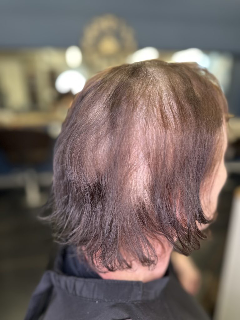 volumateur-avant-faceaface-perruques-medicales-mc-coiffure-salon-estavayer-fribourg-suisse